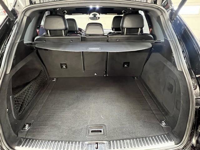 Used 2018 Porsche Cayenne Platinum Edition image 9