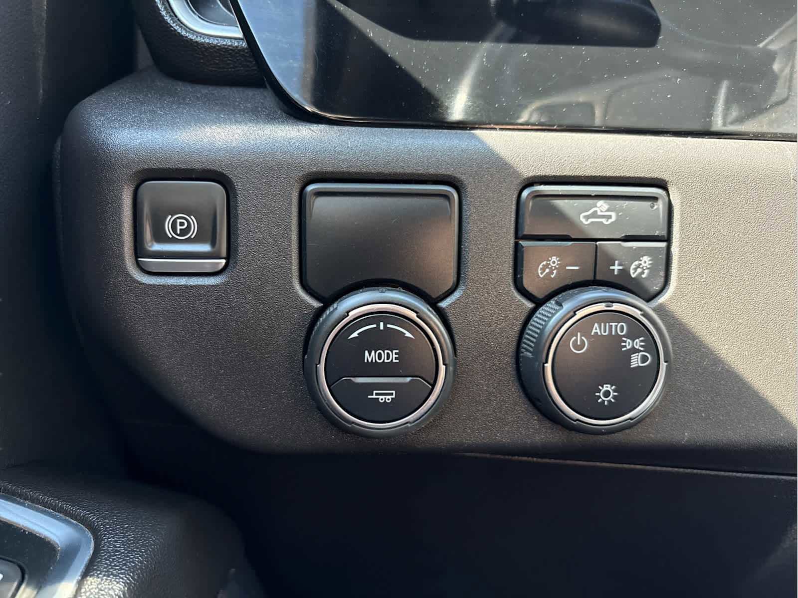 Used 2022 Chevrolet Silverado 1500 LT image 30