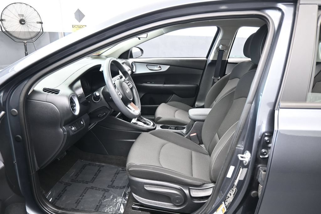 Used 2024 Kia Forte LXS FWD image 10