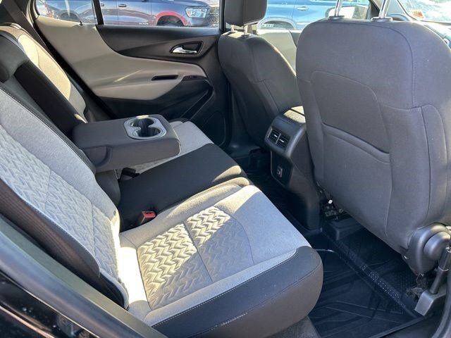 Used 2022 Chevrolet Equinox LS w/ LS Convenience Package image 39