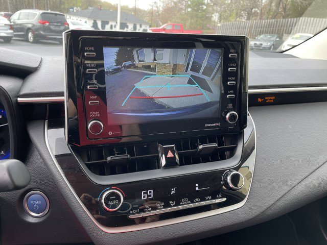 Used 2021 Toyota Corolla LE image 13