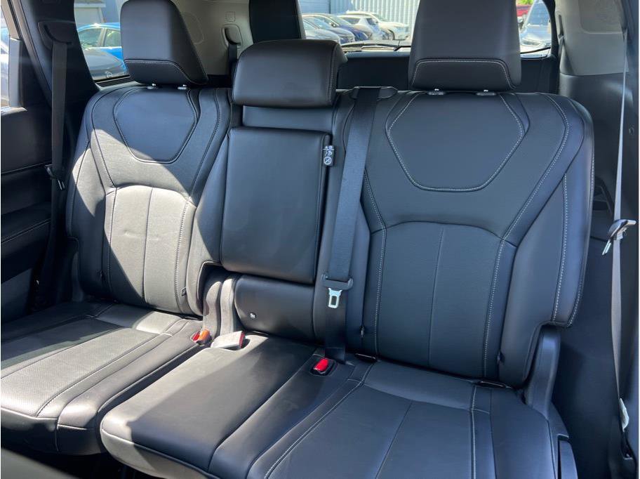 Used 2023 INFINITI QX60 Luxe w/ Cargo Package image 9