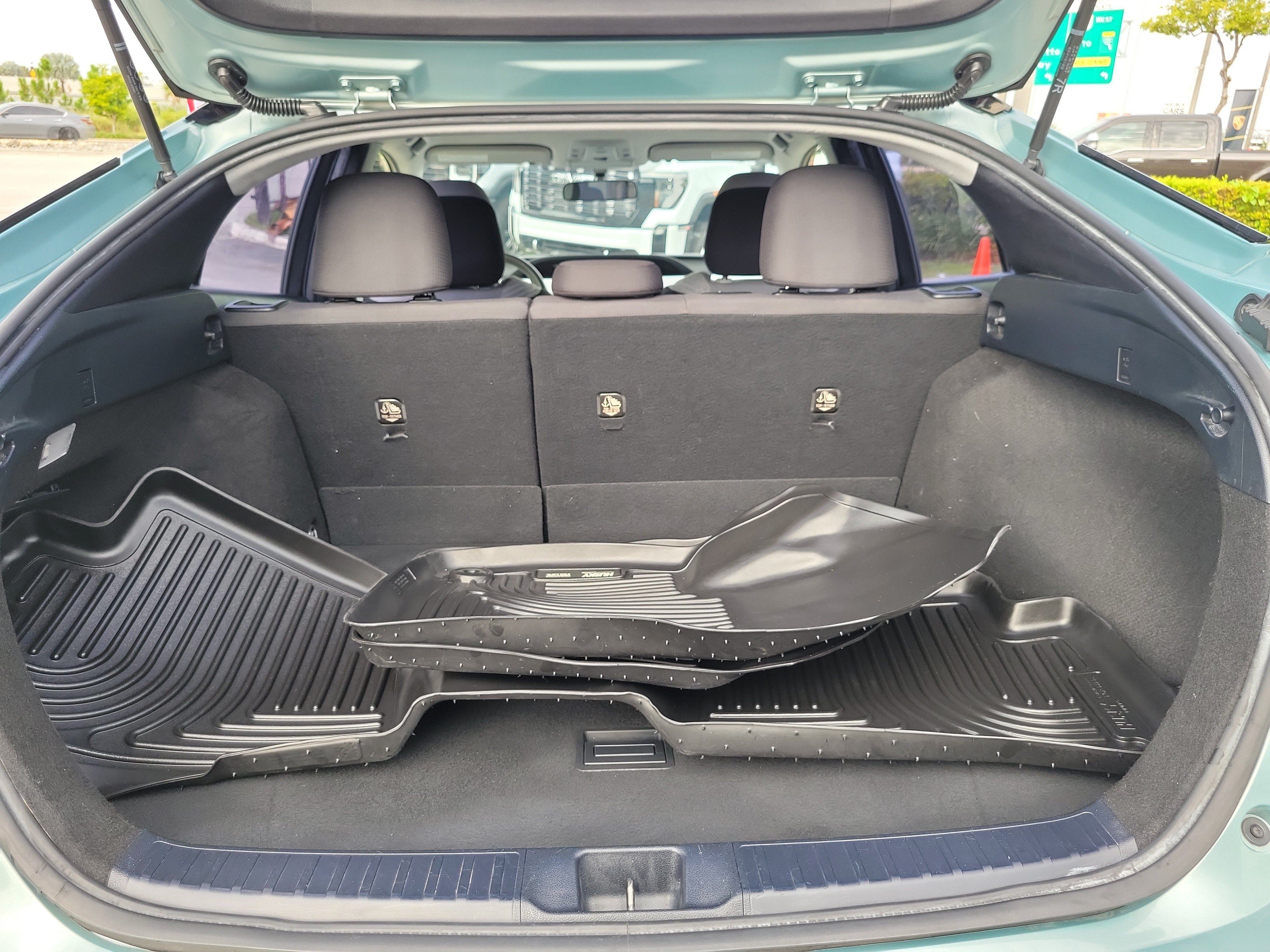 Used 2016 Toyota Prius Two FWD image 15