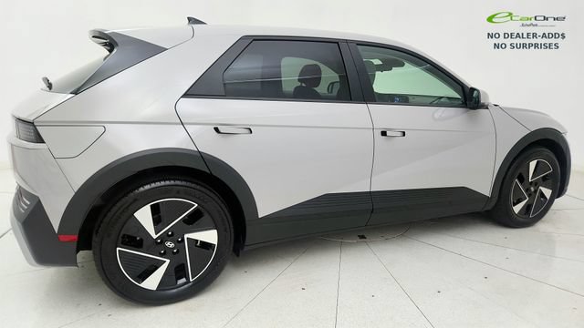 Used 2025 Hyundai Ioniq 5 SE RWD image 29
