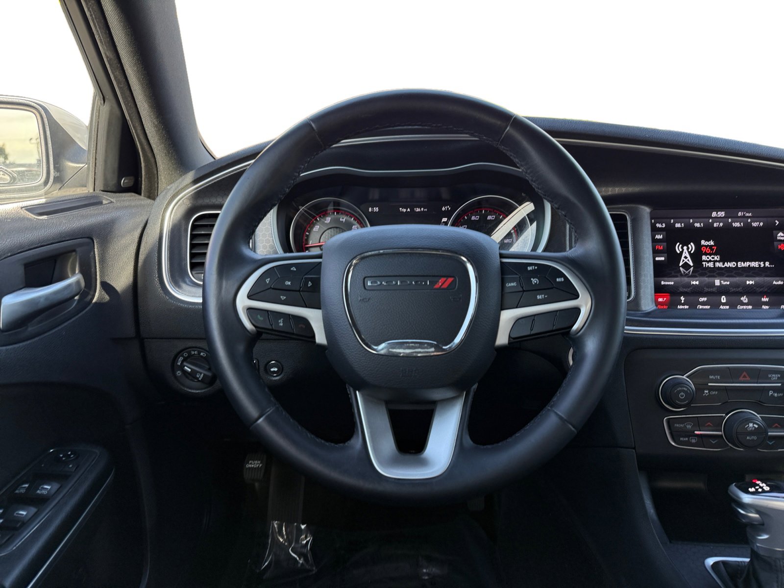 Used 2018 Dodge Charger SXT Plus w/ Driver Confidence Group image 10