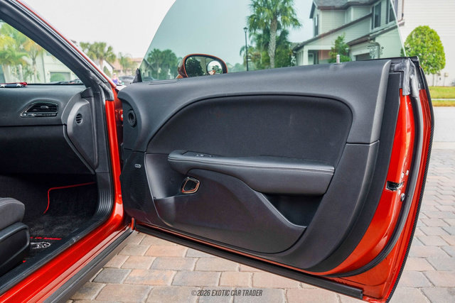 Used 2020 Dodge Challenger SRT Hellcat Redeye image 24