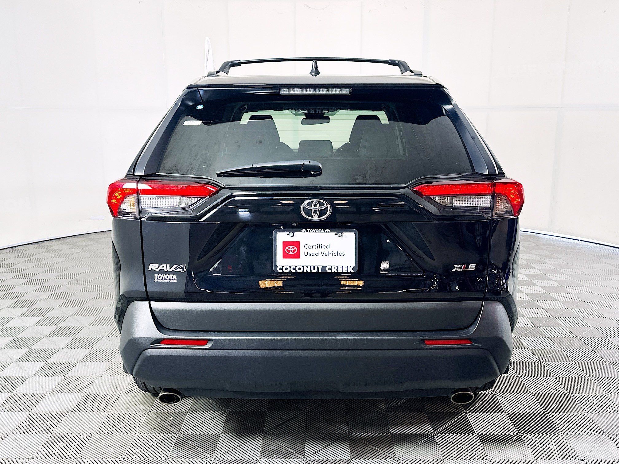 Certified 2025 Toyota RAV4 XLE Premium FWD image 4