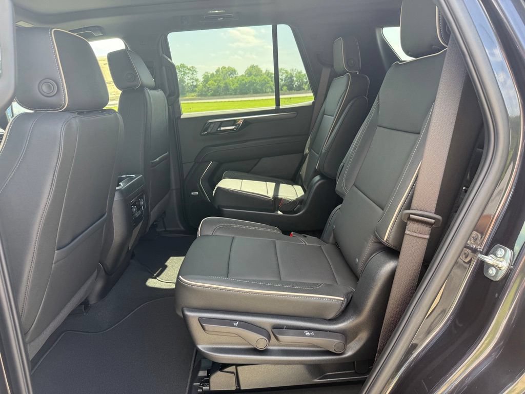 Used 2026 Chevrolet Tahoe Premier w/ Sun And Tow Package AWD/4WD image 14