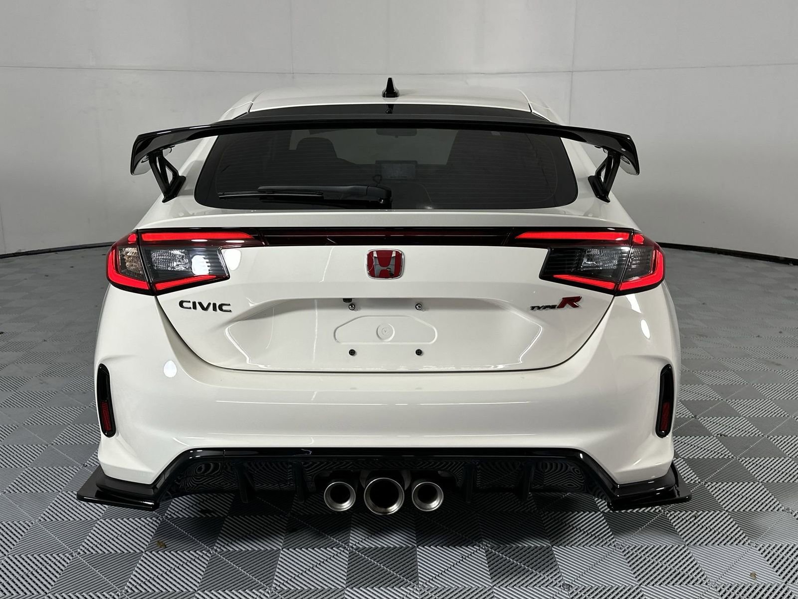 Used 2023 Honda Civic Type R image 7