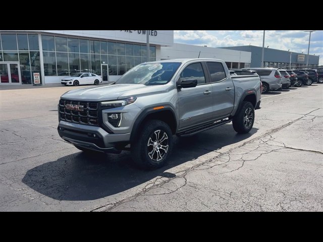Used 2023 GMC Canyon AT4 w/ AT4 Premium Package AWD/4WD image 4