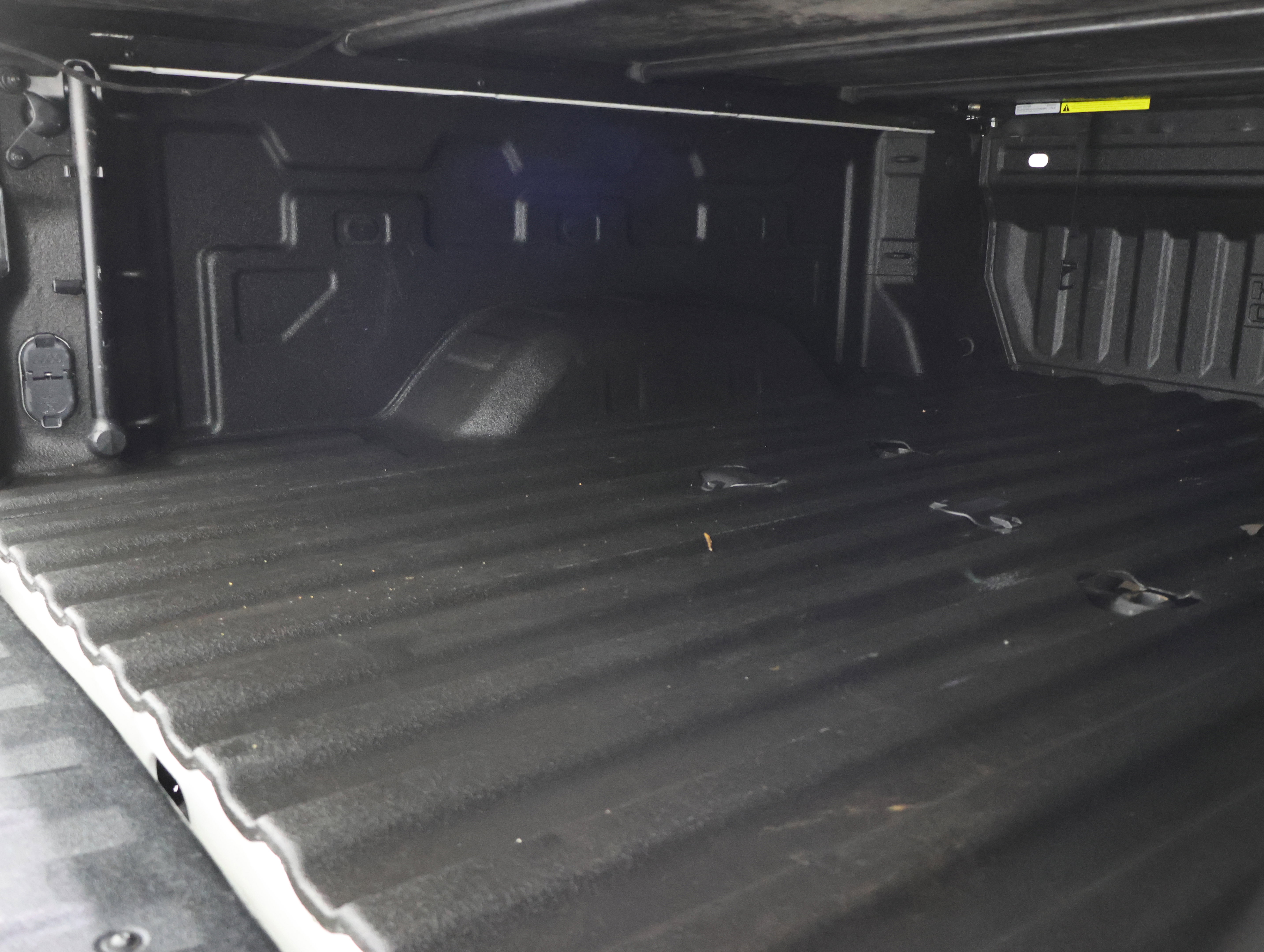 Used 2022 Chevrolet Silverado 3500 High Country w/ Safety Package II AWD/4WD image 5