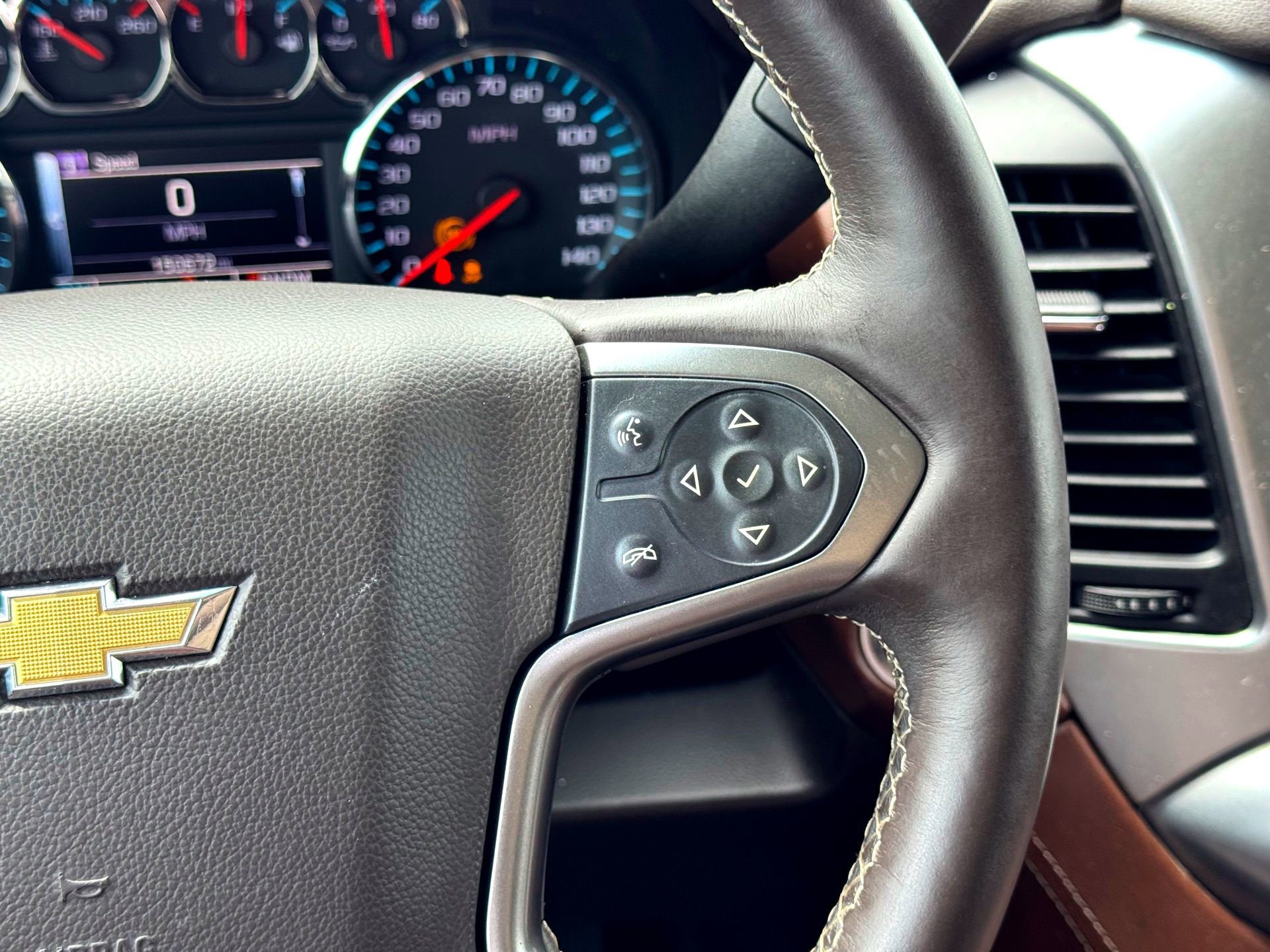 Used 2015 Chevrolet Tahoe LTZ image 27