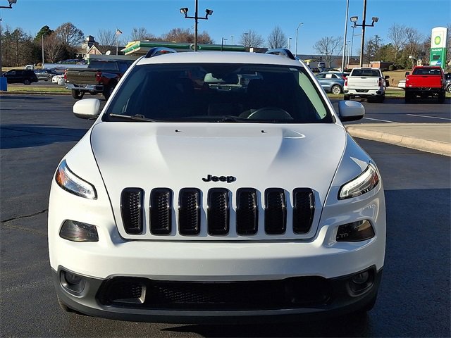 Used 2018 Jeep Cherokee Latitude w/ Altitude Package image 2