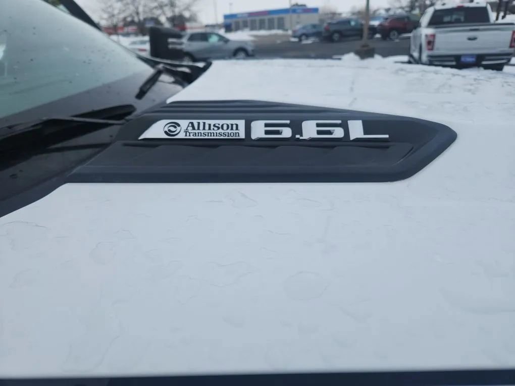 Used 2024 Chevrolet Silverado 2500 LT image 9