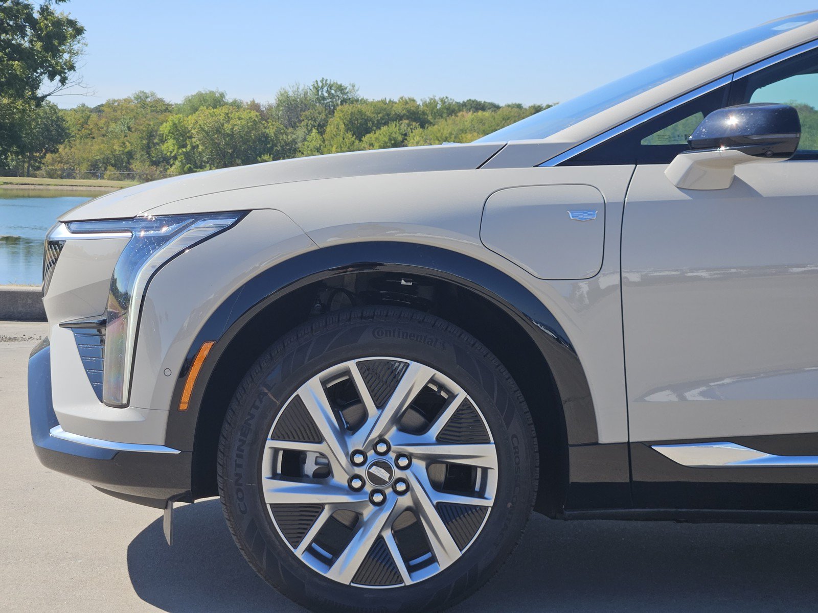 New 2027 Cadillac Optiq Luxury RWD image 6