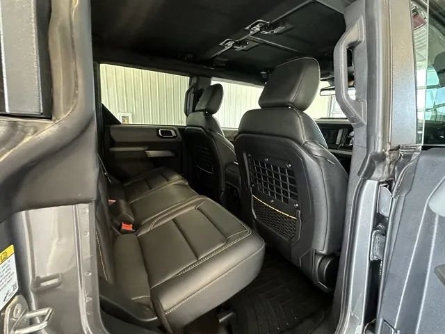 Used 2023 Ford Bronco Badlands w/ Sasquatch Package image 19