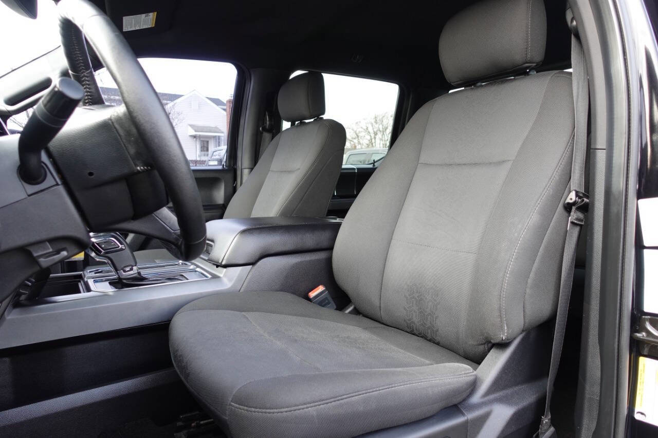 Used 2019 Ford F150 XLT w/ Equipment Group 302A Luxury image 16