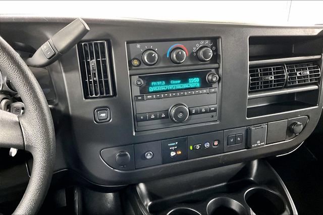 Used 2025 GMC Savana 3500 LT w/ LT Preferred Equipment Group image 3