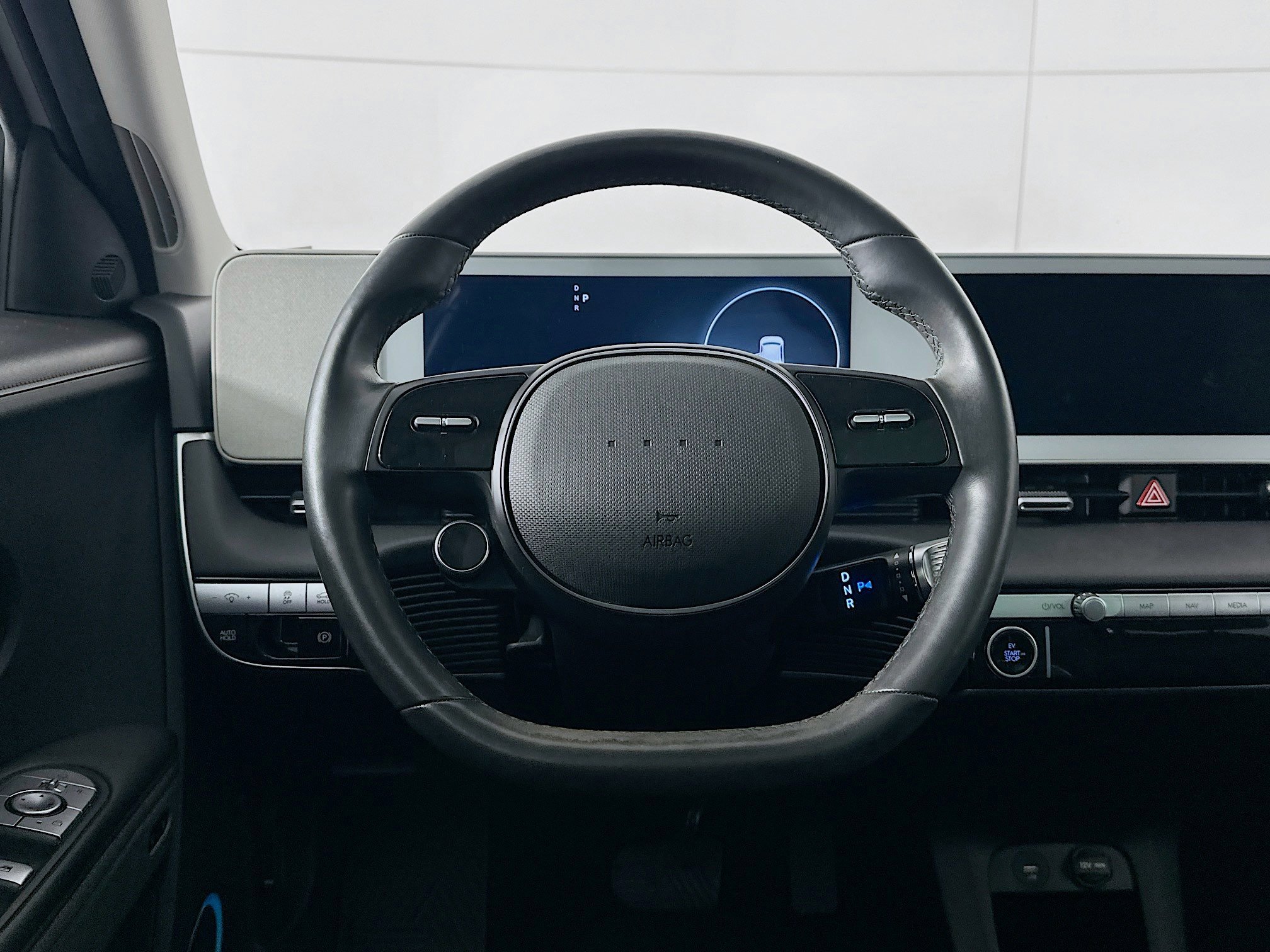 Used 2024 Hyundai Ioniq 5 Limited image 18