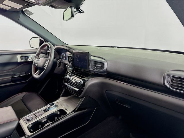 Certified 2023 Ford Explorer ST-Line w/ Class IV Trailer Tow Package image 32