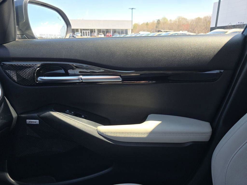 Used 2023 Kia Seltos SX image 24