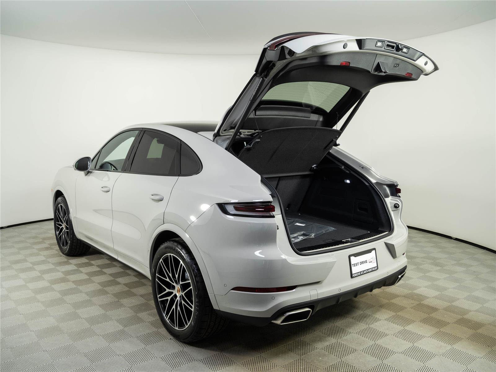 New 2026 Porsche Cayenne Coupe AWD/4WD image 33