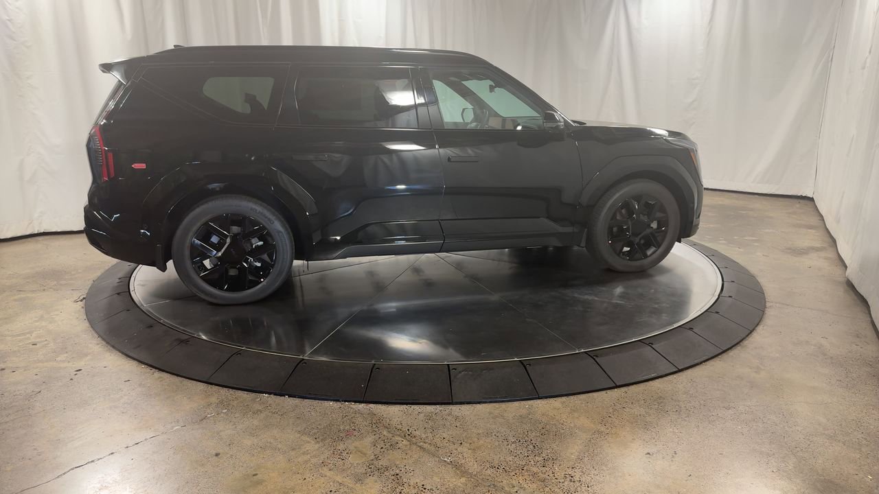 New 2026 Kia EV9 Land w/ Nightfall Edition Package image 9