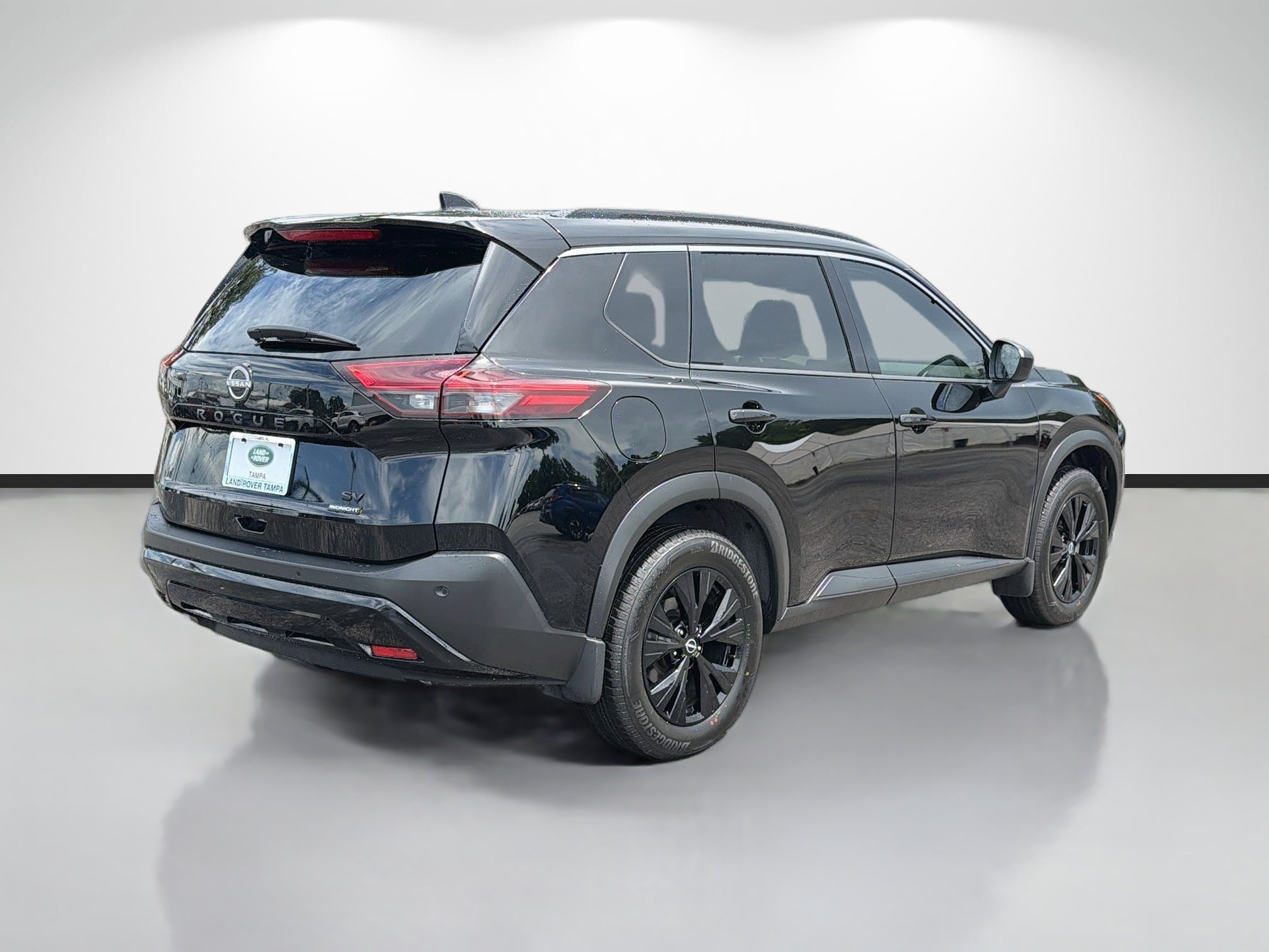 Used 2023 Nissan Rogue SV w/ SV Premium B Package FWD image 5