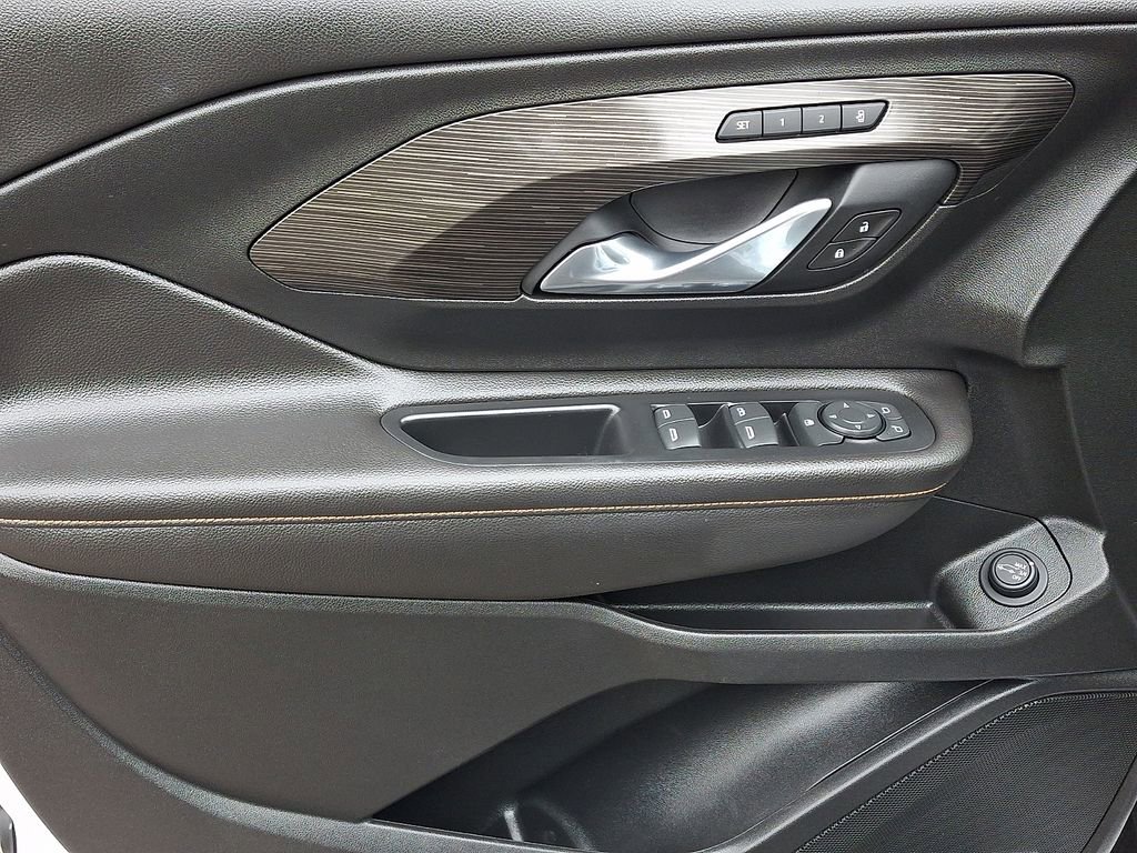 Certified 2021 GMC Terrain SLT w/ Infotainment Package II image 12