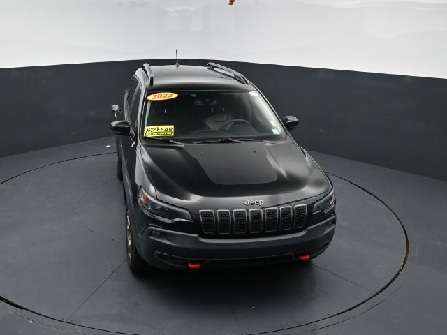 Used 2022 Jeep Cherokee Trailhawk AWD/4WD image 36