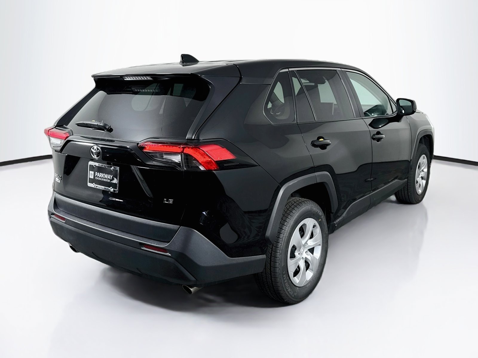 Certified 2025 Toyota RAV4 LE FWD image 7