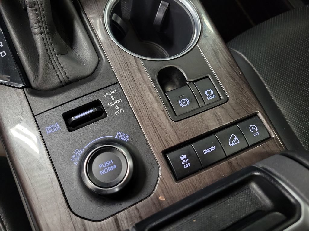 Used 2020 Toyota Highlander Limited AWD/4WD image 14