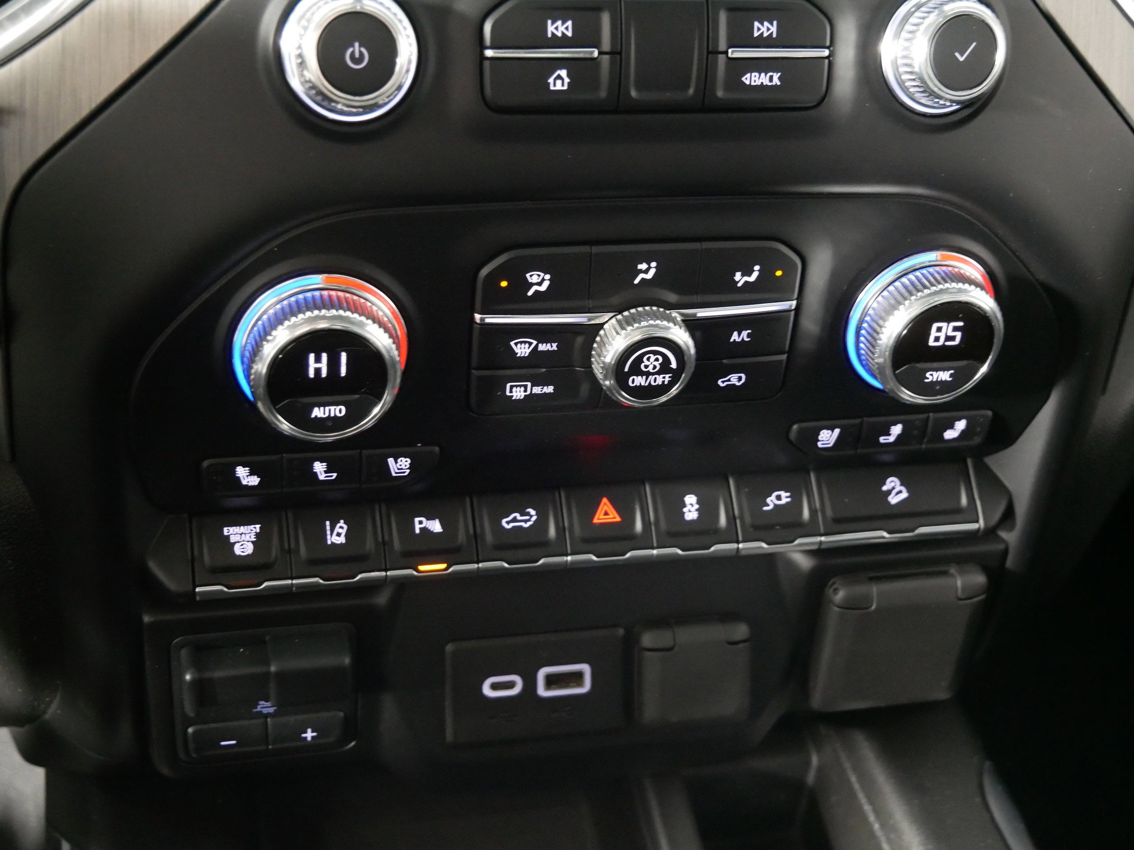 Certified 2021 GMC Sierra 3500 Denali w/ Denali Ultimate Package image 23