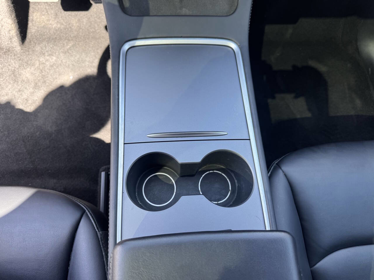 Used 2024 Tesla Model Y Long Range 4dr Crossover image 23