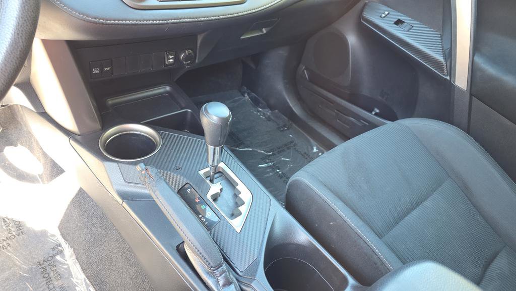 Used 2015 Toyota RAV4 XLE image 21