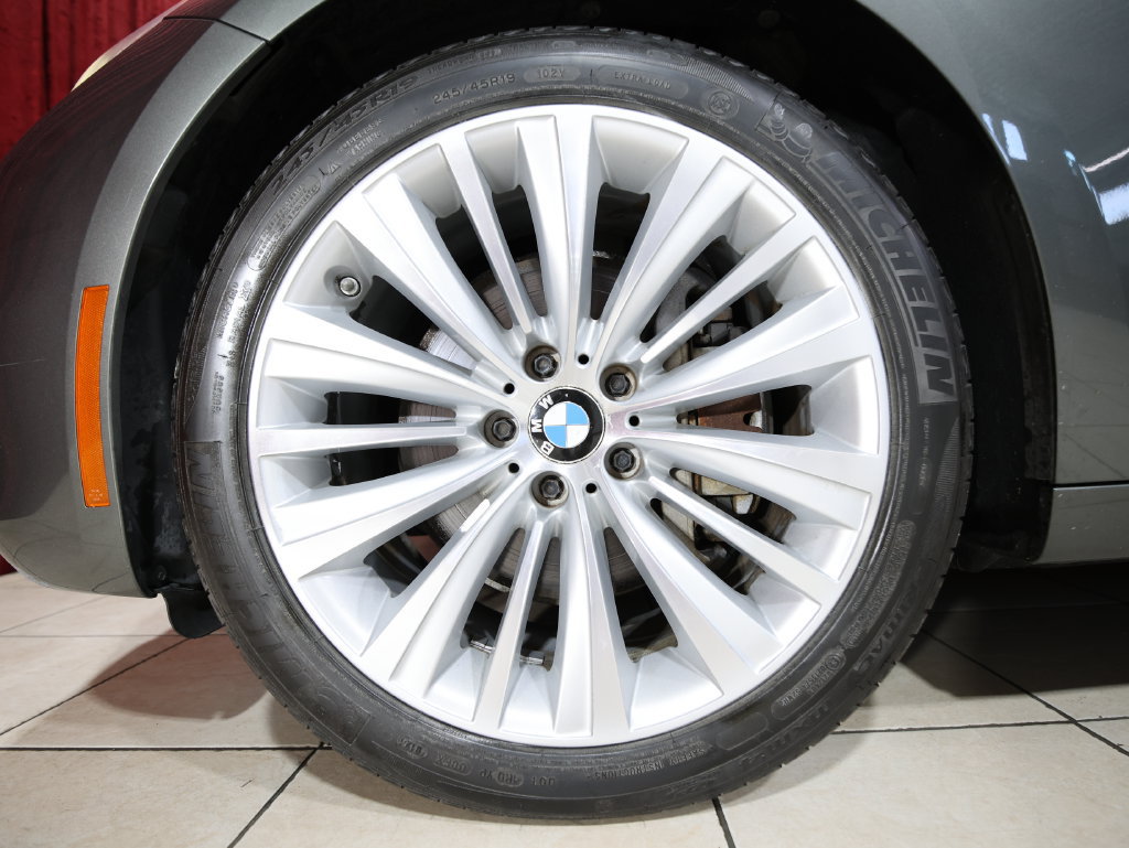 Used 2015 BMW 535i Gran Turismo xDrive AWD/4WD image 7