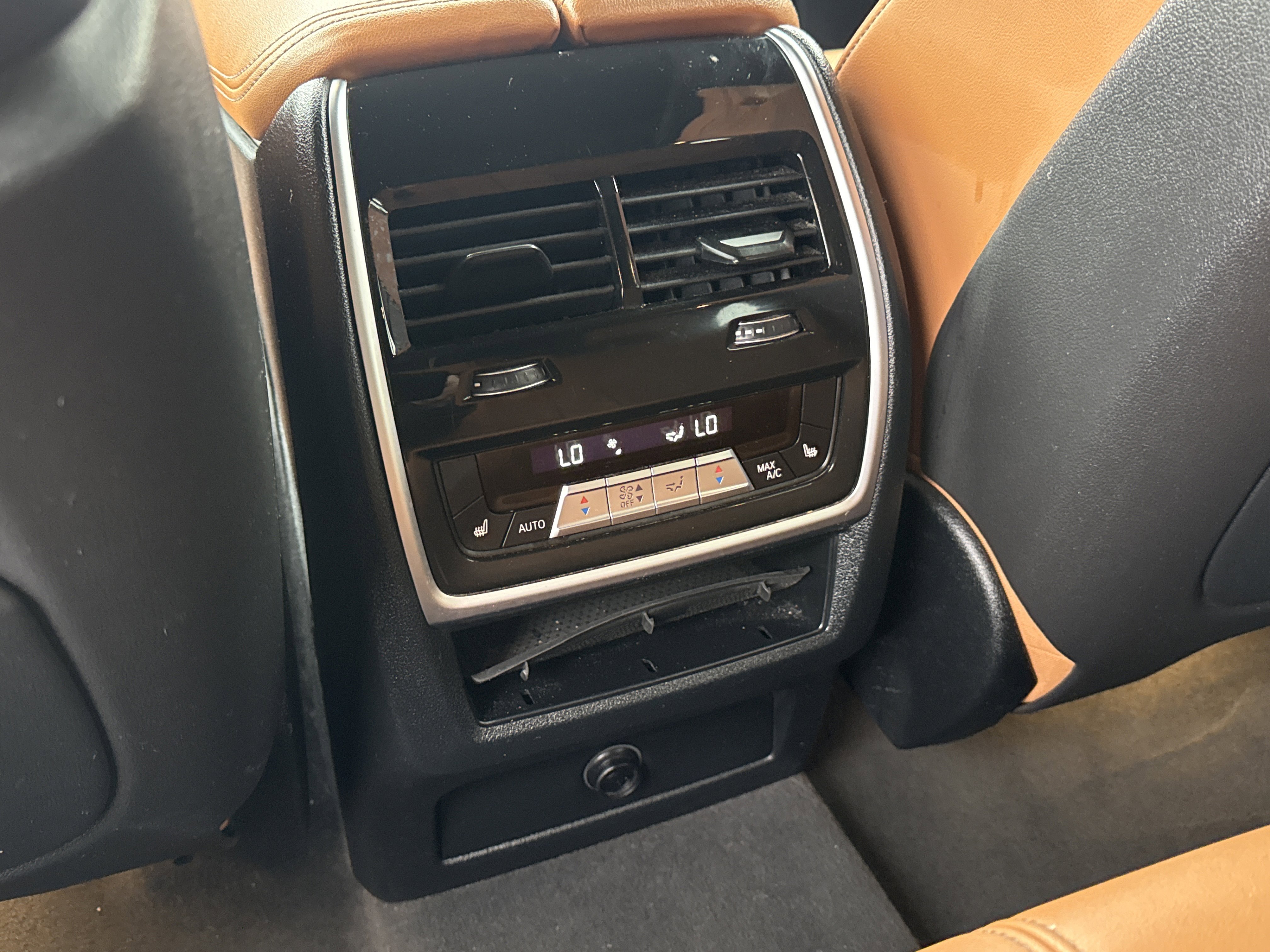 Used 2023 BMW X5 xDrive45e w/ Executive Package image 34