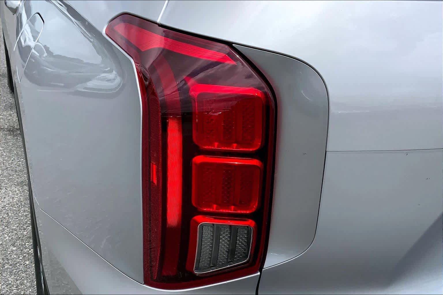 Used 2025 Hyundai Palisade SEL FWD image 27