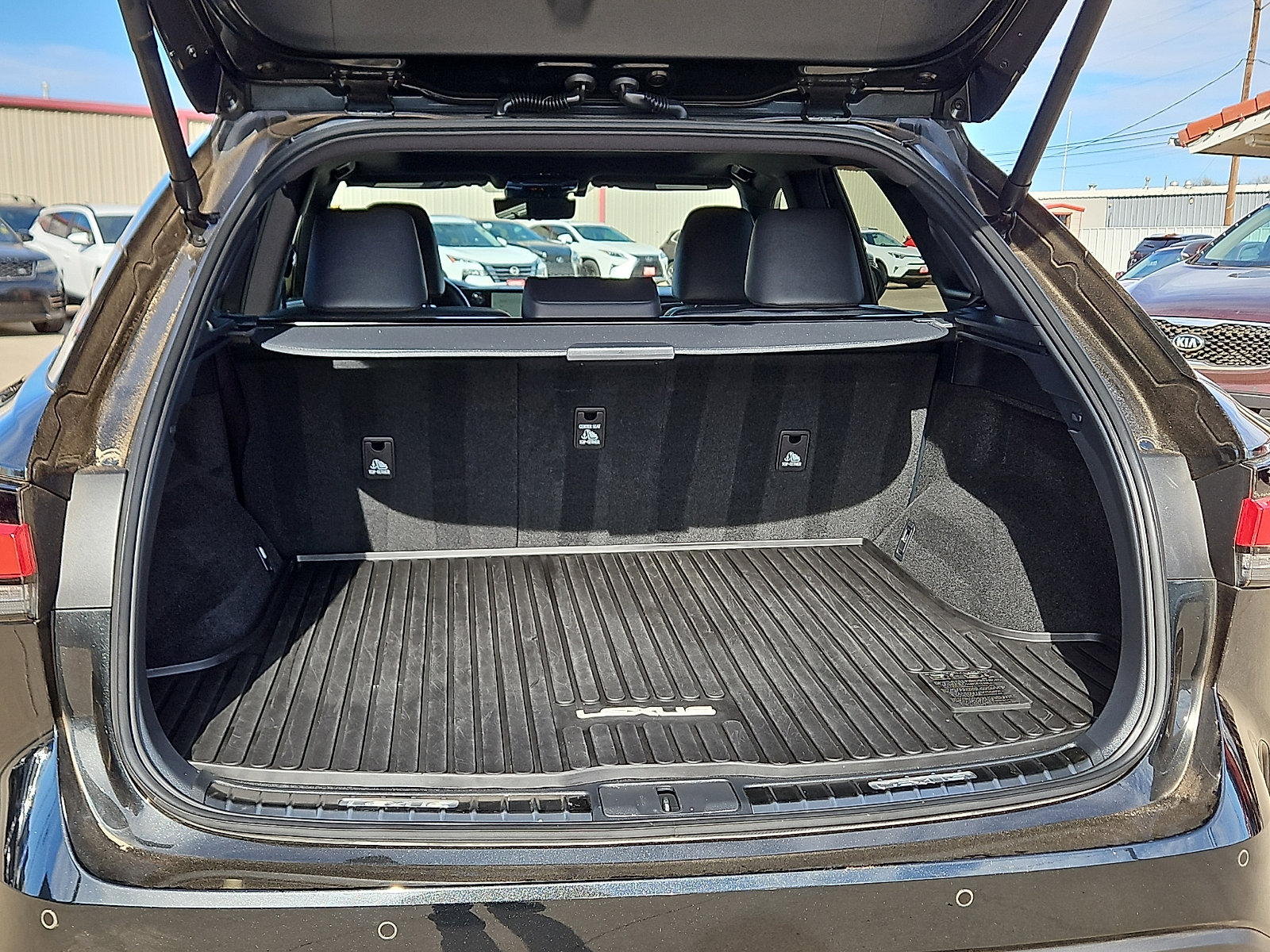Used 2025 Lexus RX 450h Luxury w/ Convenience Package image 7