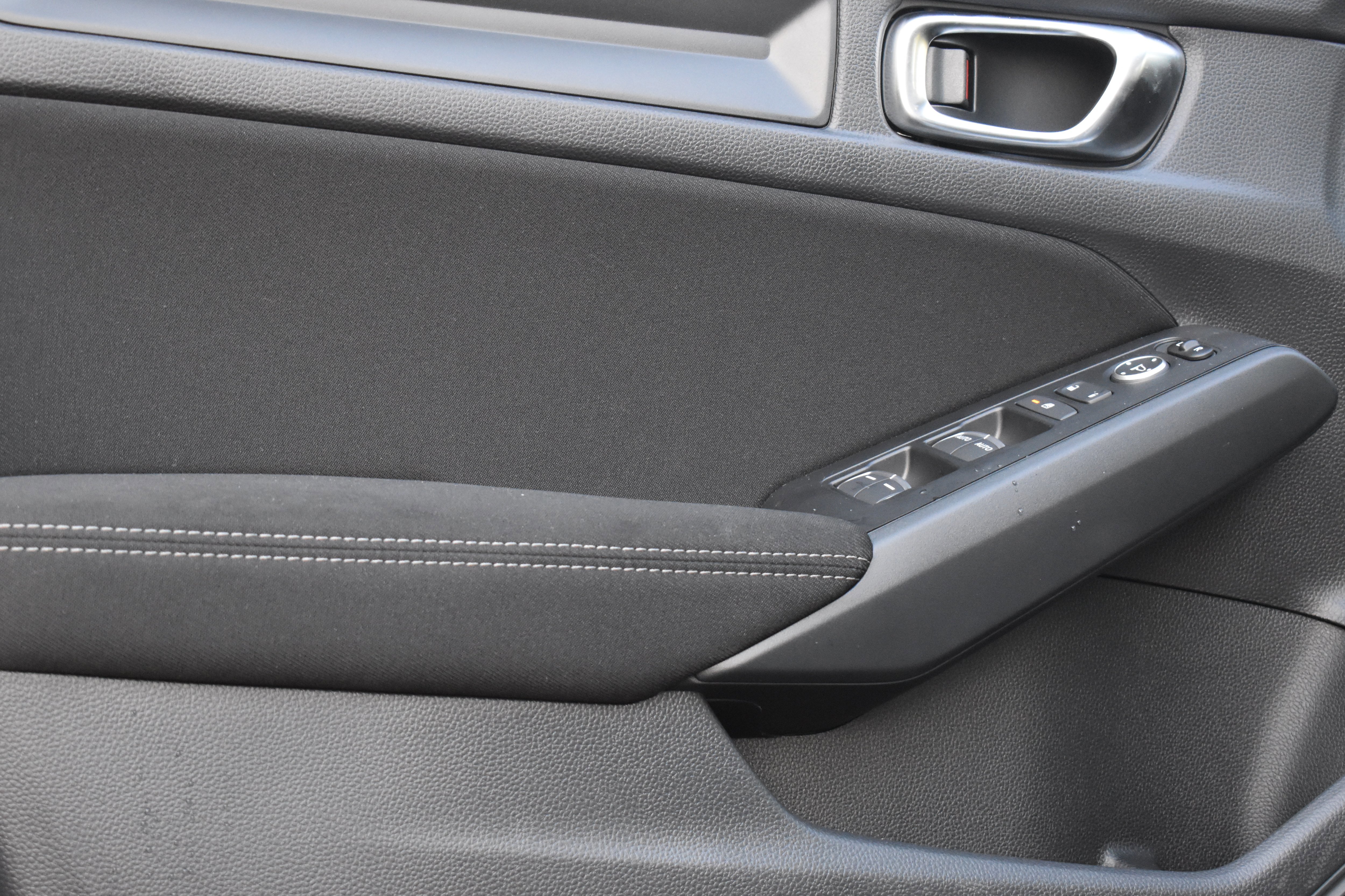 Used 2023 Honda Civic Sport image 11