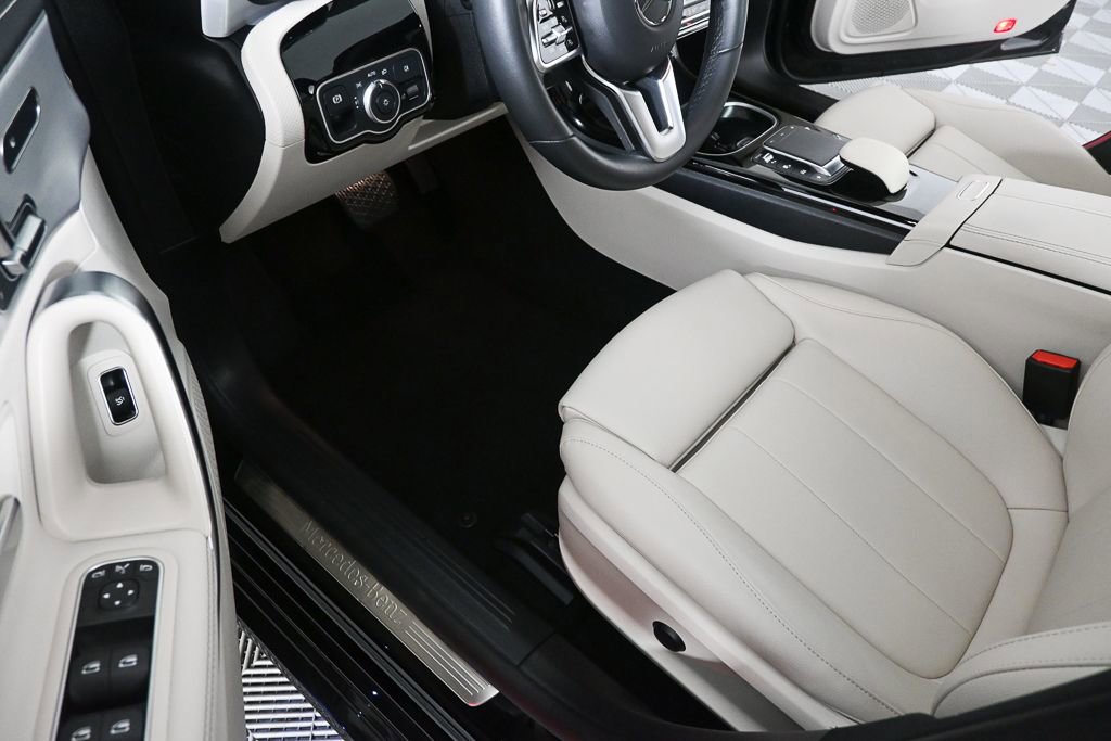 Used 2023 Mercedes-Benz CLA 250 image 7