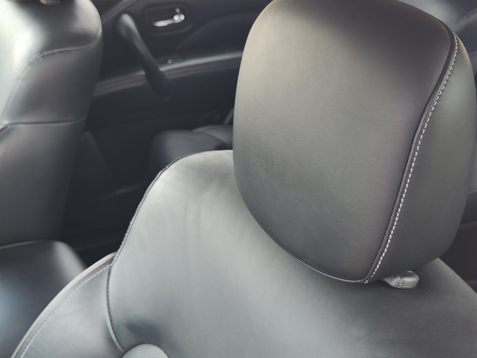 Used 2024 INFINITI QX80 Luxe RWD image 18