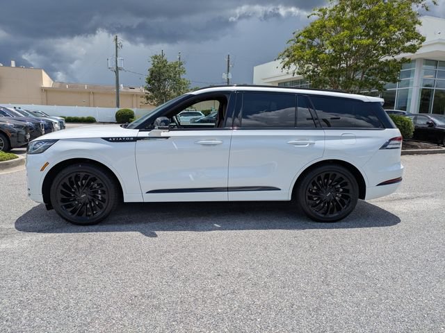 Used 2026 Lincoln Aviator Reserve w/ Luxury Package RWD image 7