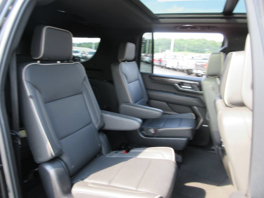 Certified 2025 GMC Yukon XL Elevation w/ Technology Package AWD/4WD image 26