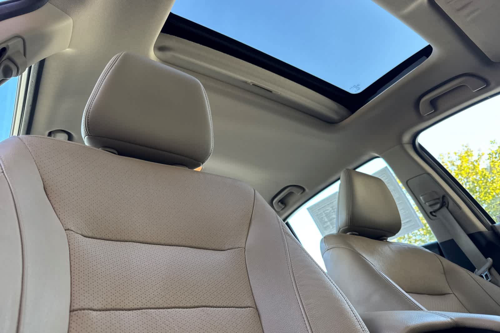 Used 2017 Honda Accord Touring image 17