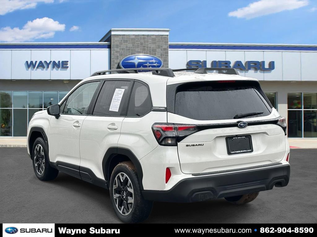 Used 2025 Subaru Forester Premium image 3