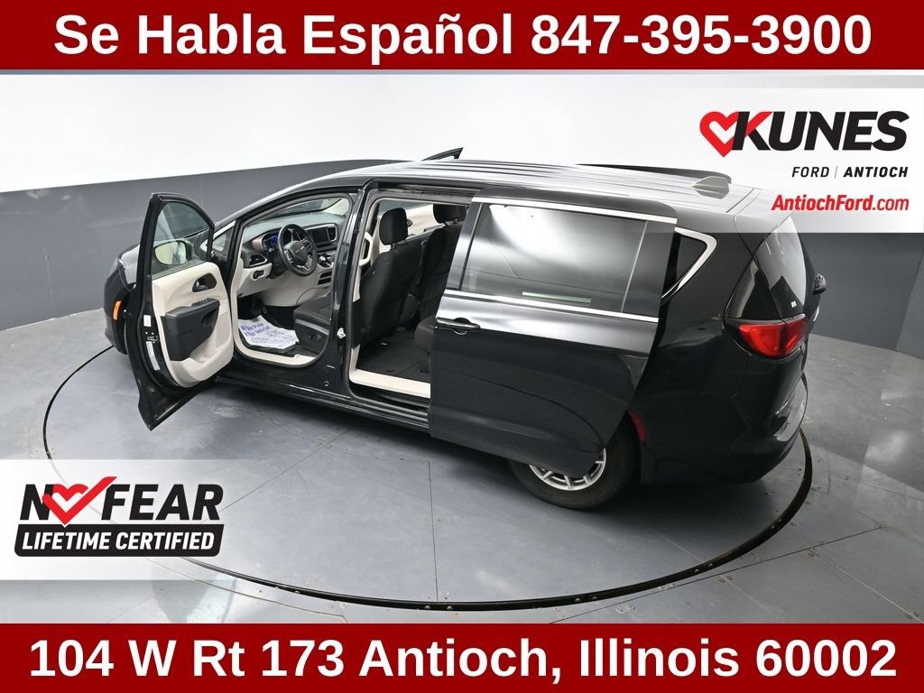 Used 2023 Chrysler Voyager LX FWD image 55