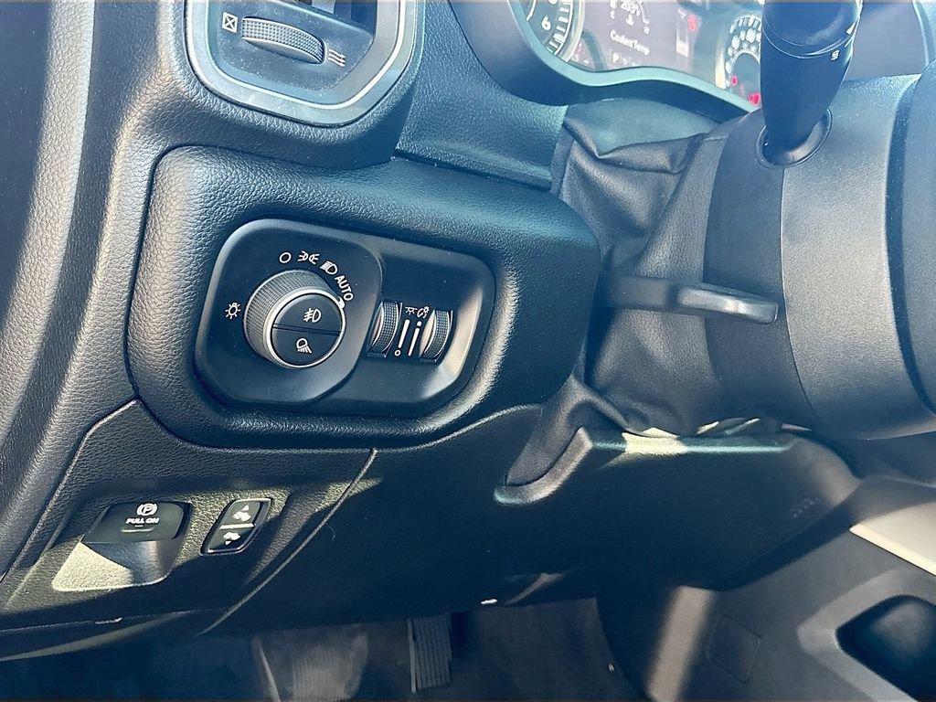 Used 2022 RAM 1500 Laramie w/ Laramie Southwest Edition image 10