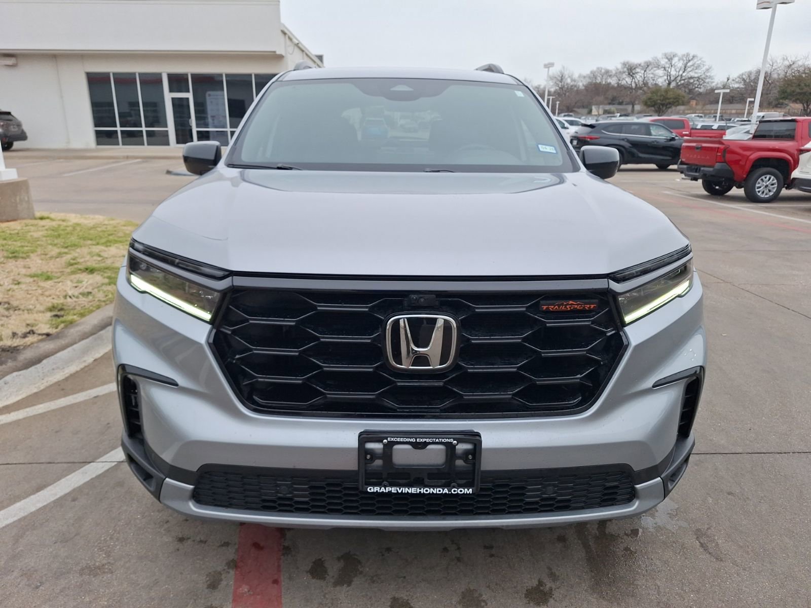 Used 2024 Honda Pilot TrailSport image 9