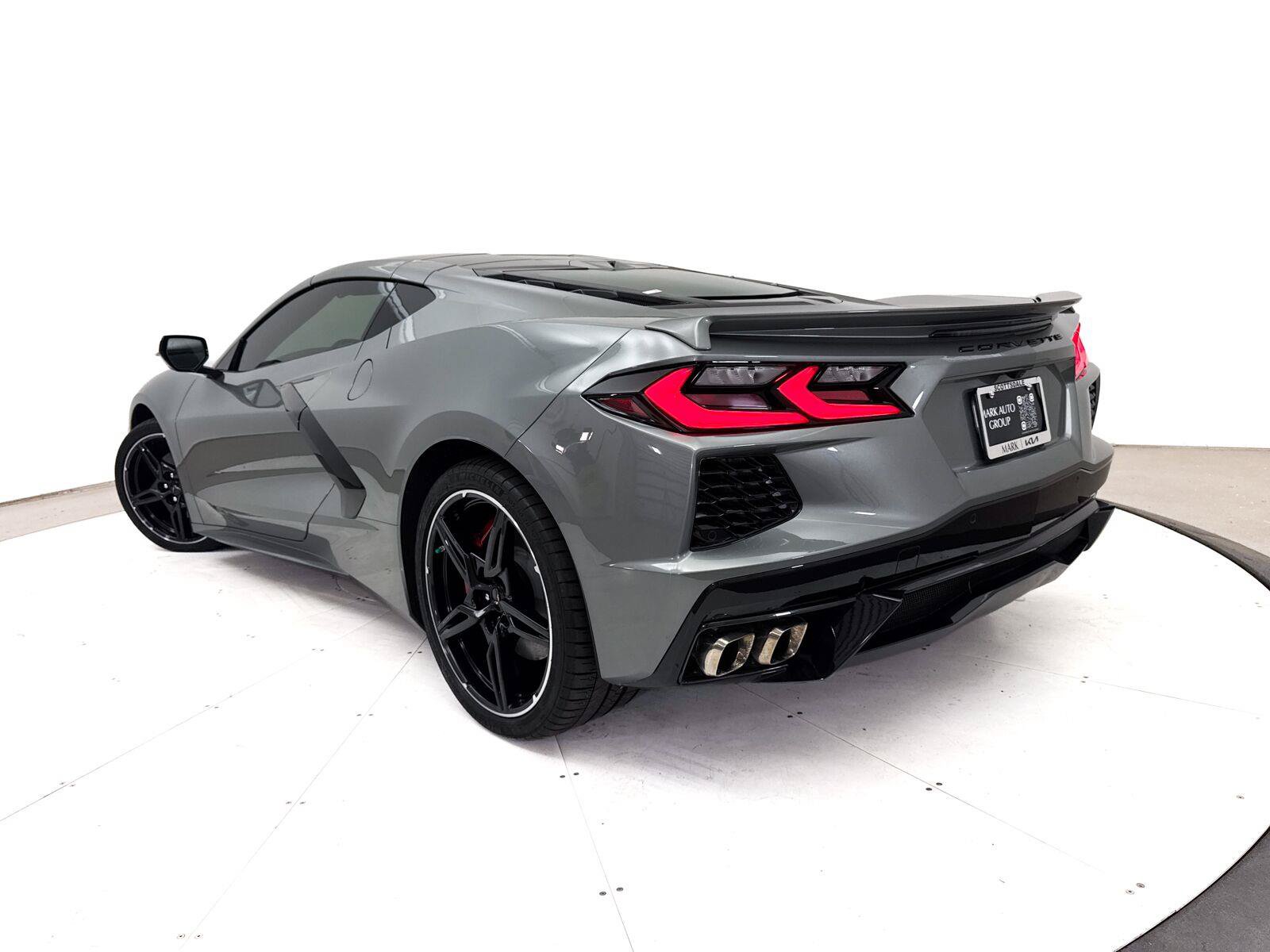 Used 2022 Chevrolet Corvette Stingray Preferred Cpe w/ 2LT RWD image 2